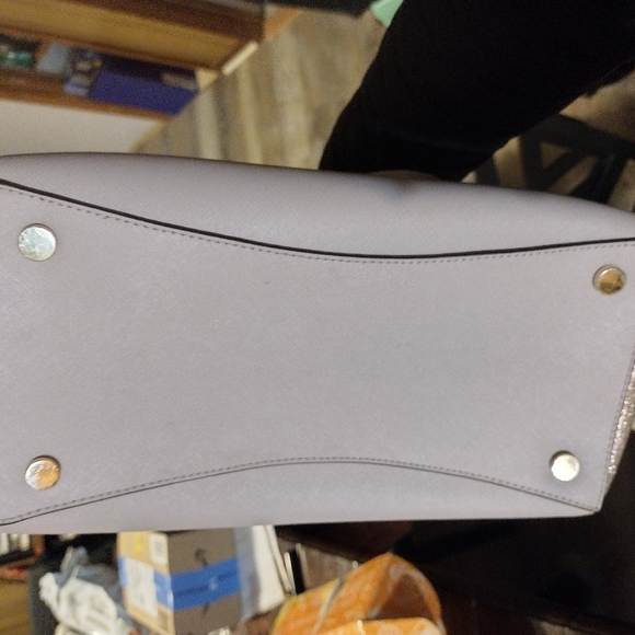 Beautiful pink and rose gold MK tote - Picture 3 of 6